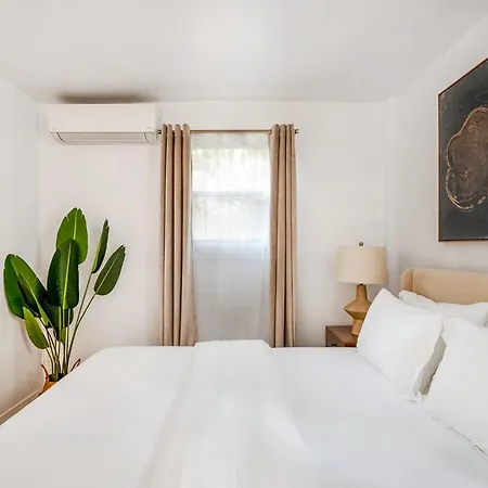 26-1c Gramercy Large 1br Wd Apartment
