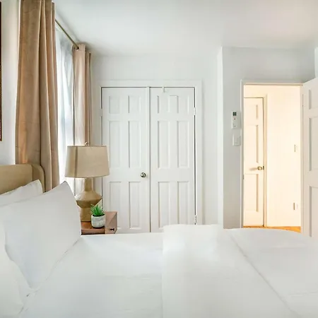 26-1c Gramercy Large 1br Wd Apartment *