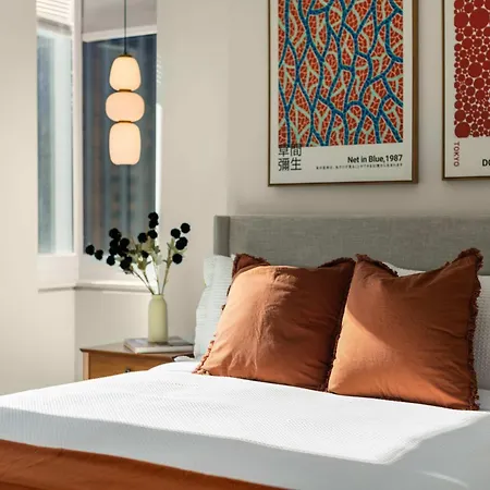 Rare Luxurious 1 Block From Time Square * New York