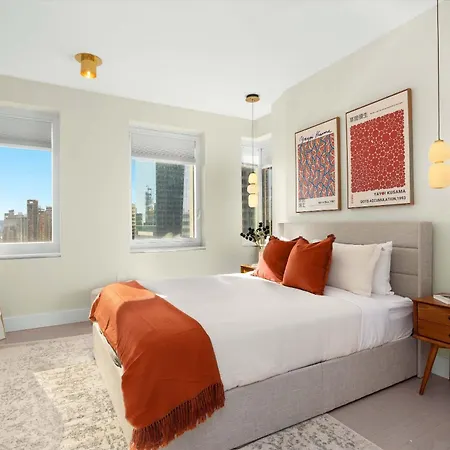 Rare Luxurious 1 Block From Time Square New York