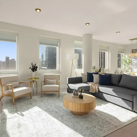 Rare Luxurious 1 Block From Time Square *