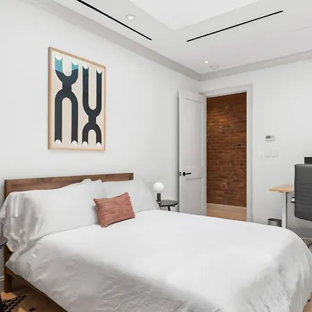 Apartment Styled 3 Bedrooms Urban Vibe Apartment