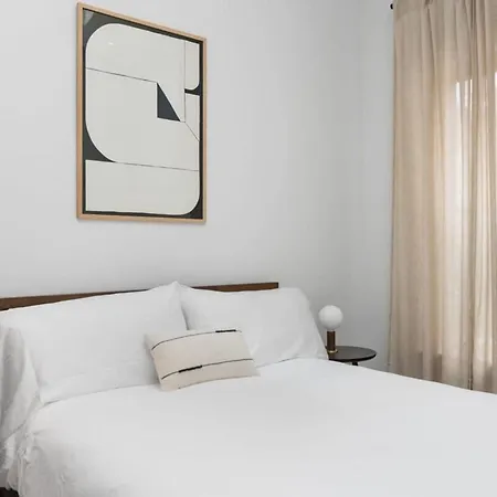 Apartment Styled 3 Bedrooms Urban Vibe