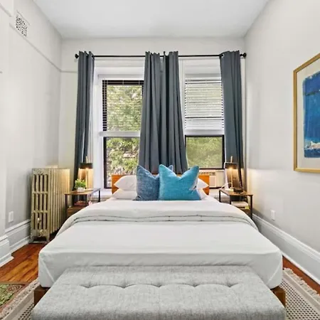 Holiday home 3br Retreat Walkable To Columbia U *