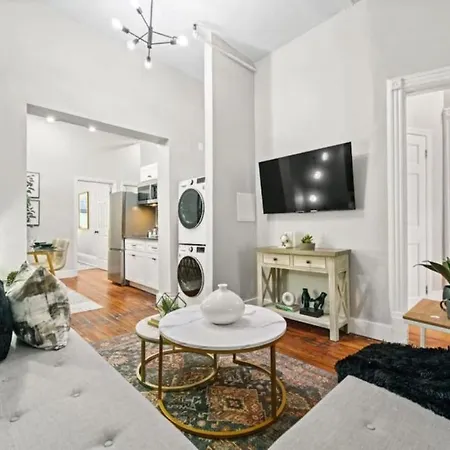 Holiday home 3br Retreat Walkable To Columbia U *