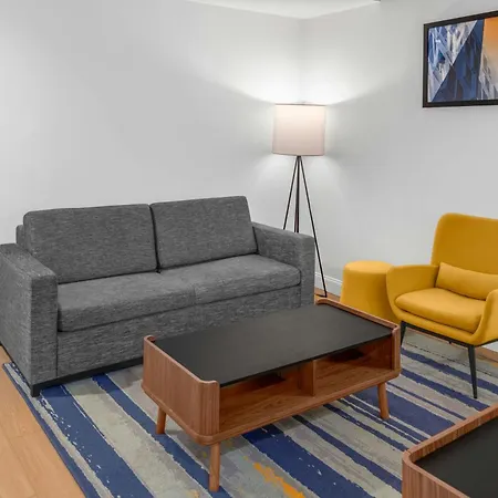 Hotel Aloft By Marriott New York Brooklyn New York
