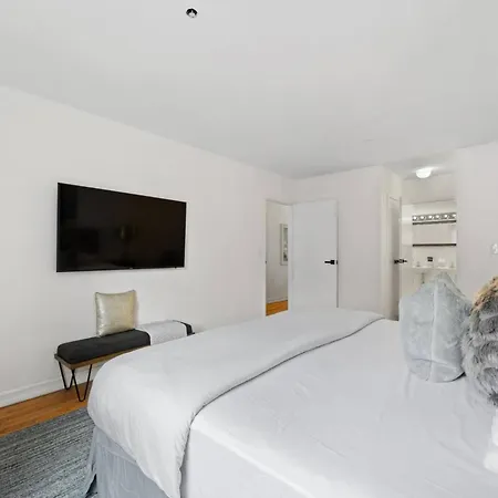 Harlem Renaissance Apartment