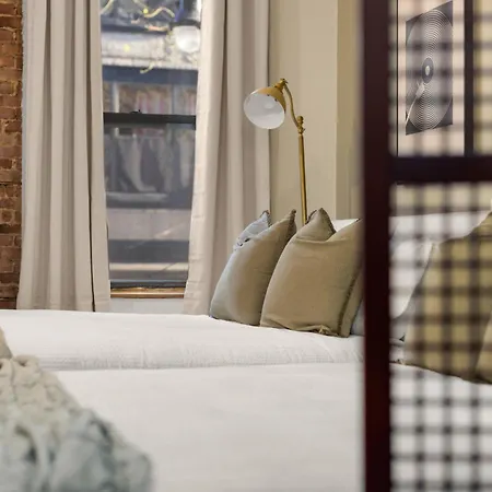 Apartment Manhattan Loft Bliss, Bright & Rustic Charm *