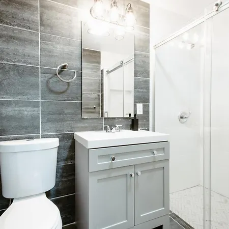 Bright 2br 2ba Steps From Park, Great Location! New York