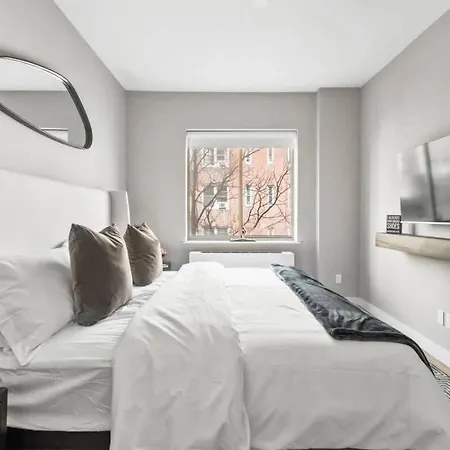 Notch 2br & 2ba Minutes To Park Apartment New York