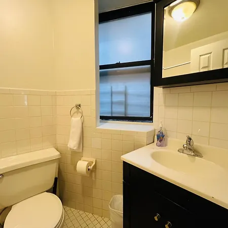 The Manhattan On 48th Apartment *
