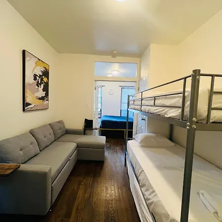 The Manhattan On 48th Apartment