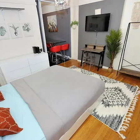 Apartment Furnished 2 Bedroom In Lennox Hill, June To Aug 90 Days Required *