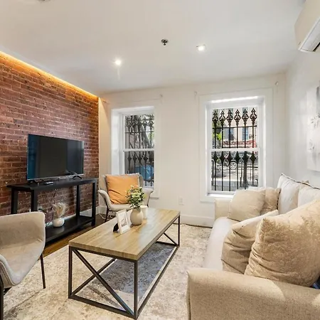 Stylish Brooklyn Getaway, 1br Kitchen New York