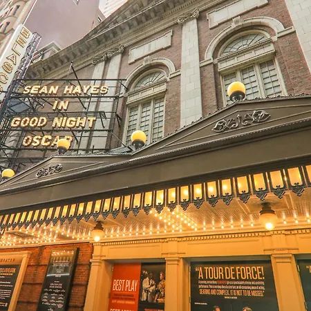 The Iroquois Times Square, A Small Luxury Hotel 5* New York