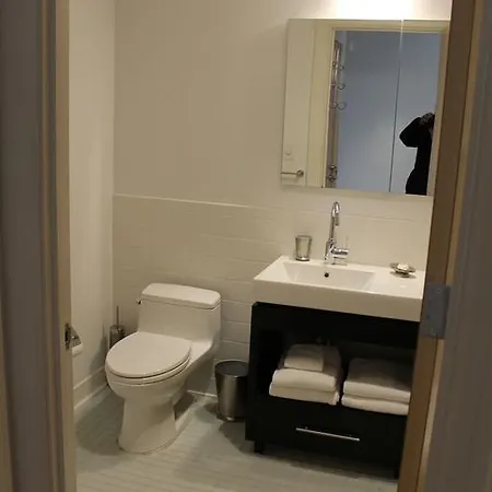 Luxury Three Bedroom In Midtown Near Time Square Apartment