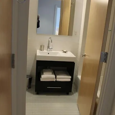 Luxury Three Bedroom In Midtown Near Time Square