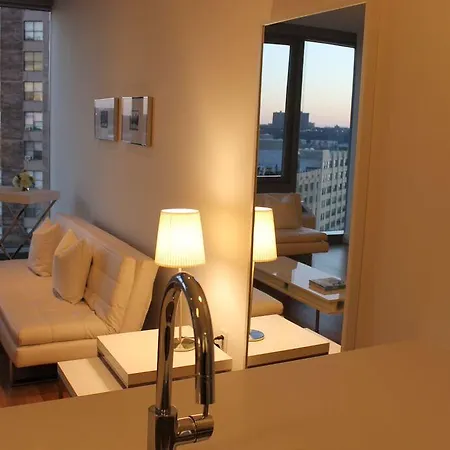 Apartment Luxury Three Bedroom In Midtown Near Time Square