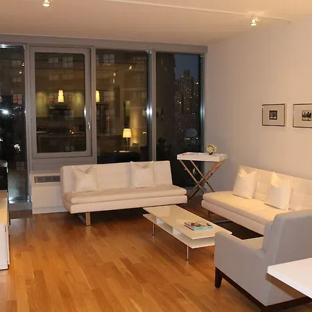 Luxury Three Bedroom In Midtown Near Time Square Apartment