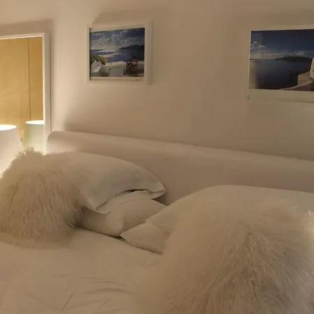 Luxury Three Bedroom In Midtown Near Time Square Apartment