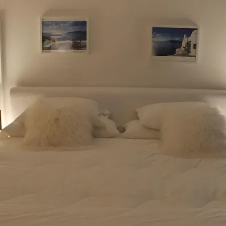 Apartment Luxury Three Bedroom In Midtown Near Time Square New York
