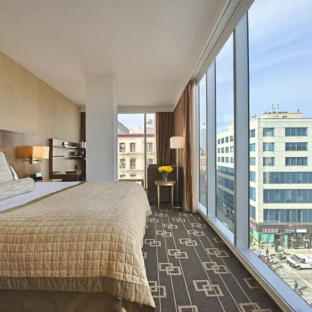 Wyndham Garden Chinatown 4*