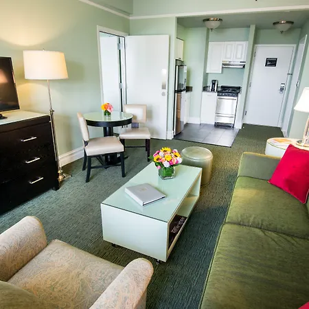 Beacon Hotel 4*