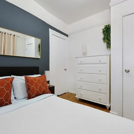 Furnished 2 Bedroom In Lennox Hill, June To Aug 90 Days Required Apartment