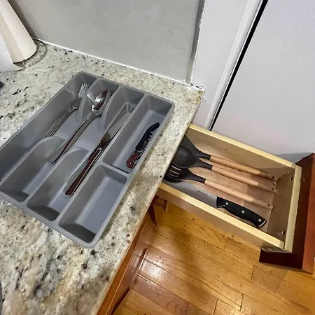 Apartment Union Square With Kitchen -shared Bathroom *