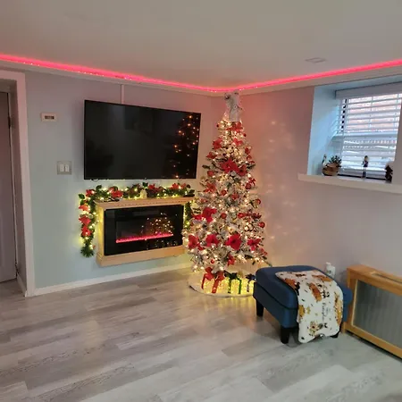 Apartment Lovely 2 Bedroom With 2 Entrance And Parking With A Fee New York