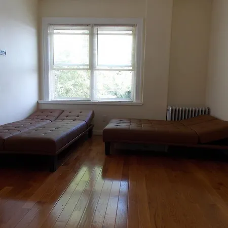 Apartment Two Bedroom Brighton Beach *