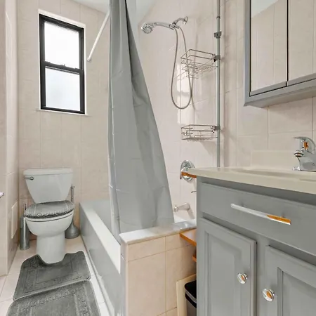 Immaculate Furnished 1-bedroom