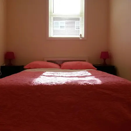 Apartment Two Bedroom Brighton Beach