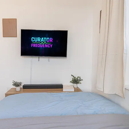 Comfy 2b Near Lga & Subway With Washer & Dryer New York