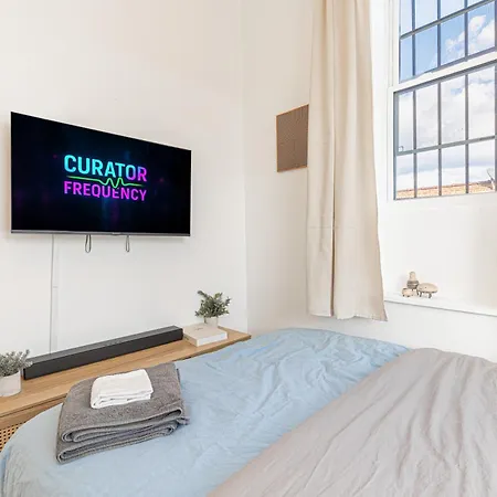 Comfy 2b Near Lga & Subway With Washer & Dryer * New York