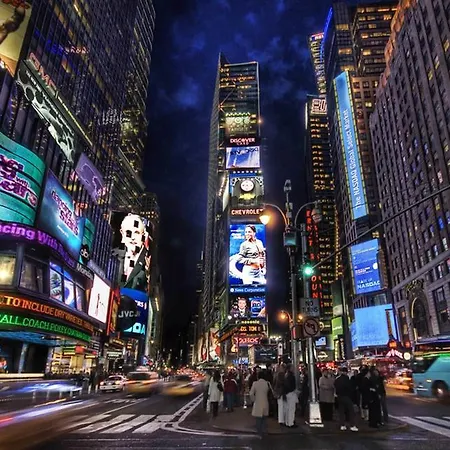 2 Bedroom Luxury On Broadway Near Carnegie Hall New York
