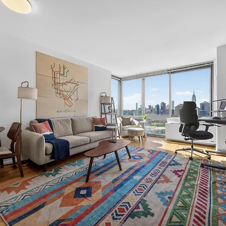 Long Island 1 Bedroom W Work Setup By Anyplace - 11743 Apartment