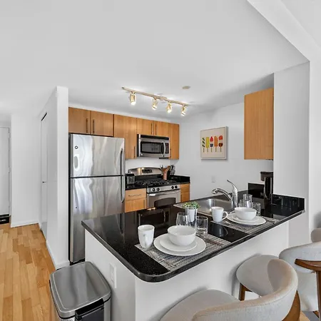 Long Island 1 Bedroom W Work Setup By Anyplace - 11743 * New York