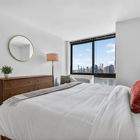 Long Island 1 Bedroom W Work Setup By Anyplace - 11743 Apartment *