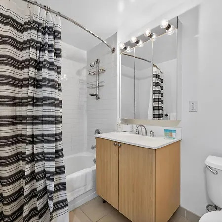 Long Island 1 Bedroom W Work Setup By Anyplace - 11743