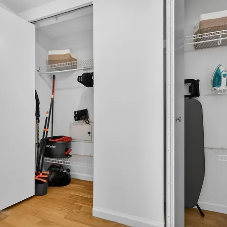 Apartment Long Island 1 Bedroom W Work Setup By Anyplace - 11743 *