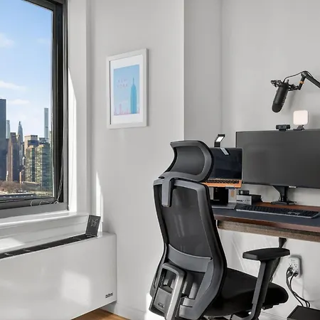 Long Island 1 Bedroom W Work Setup By Anyplace - 11743 *