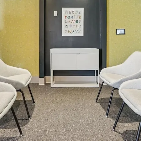 Long Island 1 Bedroom W Work Setup By Anyplace - 11743 * New York