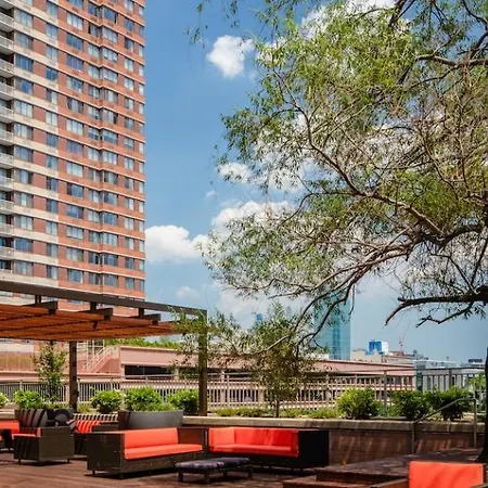 Long Island 1 Bedroom W Work Setup By Anyplace - 11743 *