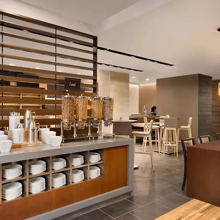 Hotel Newly Renovated Embassy By Hilton Manhattan Times Square