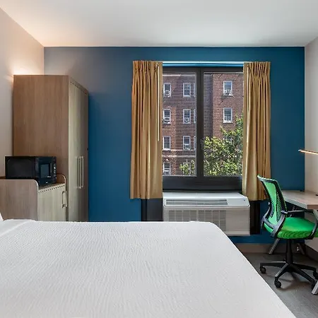 Express & Bronx - Barnabas Area By Ihg Hotel 2*