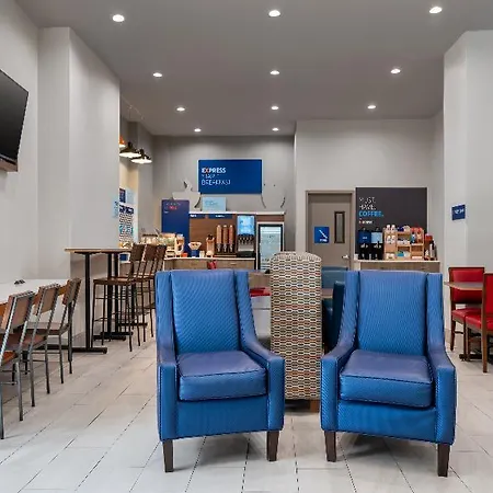 Express & Bronx - Barnabas Area By Ihg New York