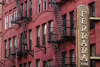 One Bedroom Self-catering - Little Italy Apartment *