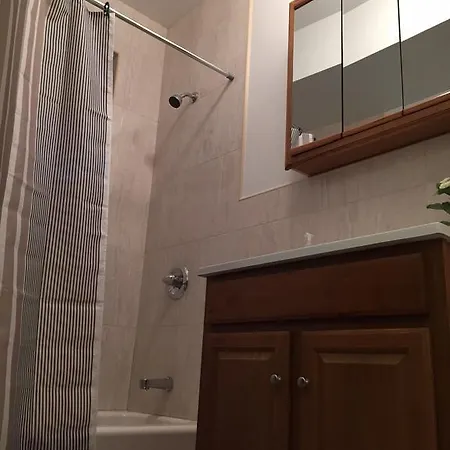 Apartment Huge & Sunny 1bd *