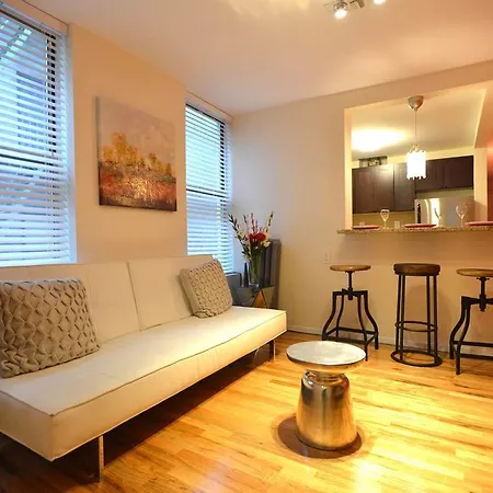 Apartment Lovely Two Bedroom Apt *